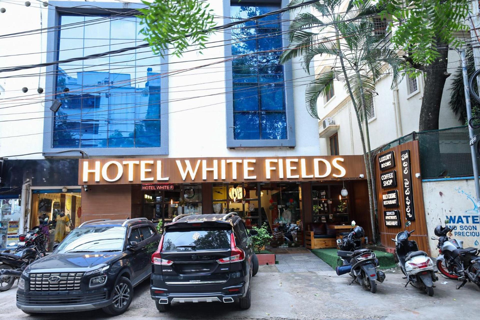 Hotel White Fields Hitec City, Haidarábád Kültér fotó